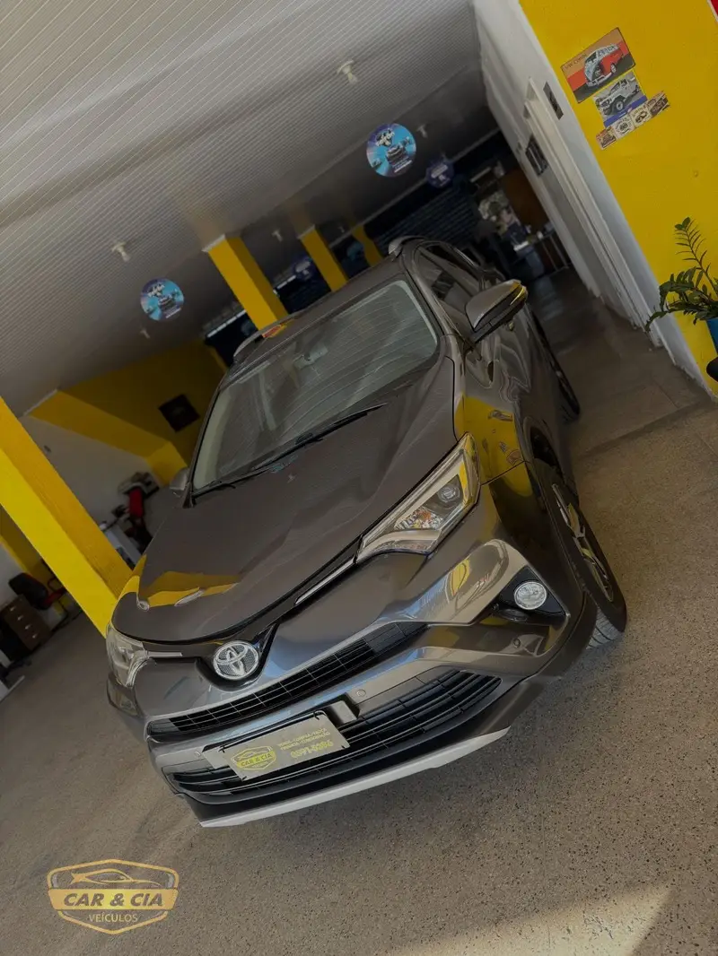 Toyota RAV4 2.0 Top CVT
