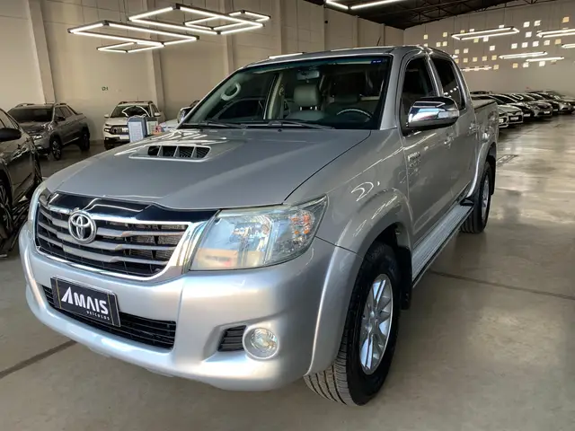 Carro Toyota Hilux Cabine Dupla 2013 Hilux 3.0 TDI 4x4 CD SRV Top (Aut)
