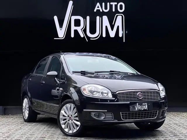 Carro Fiat Linea 2013 Absolute 1.8 16V Dualogic (Flex)