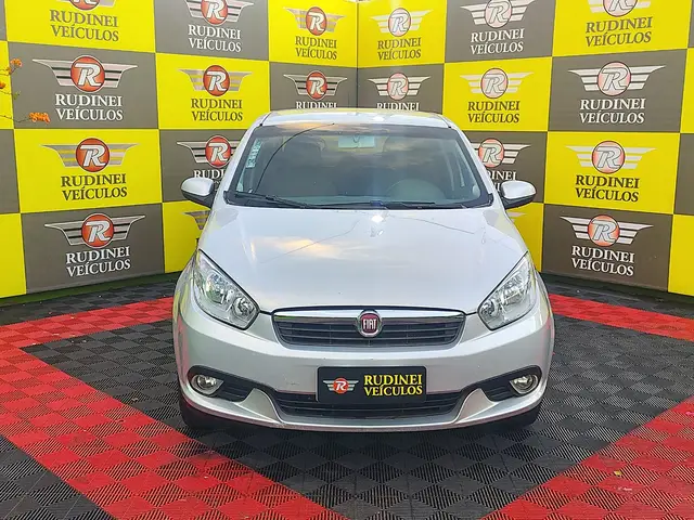 Carro Fiat Grand Siena 2014 Essence 1.6 16V (Flex)