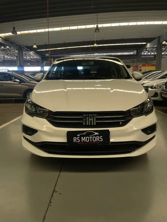 Carro Fiat Cronos 2023 Drive 1.0 (Flex) MT