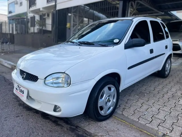 Carro Chevrolet Corsa Hatch 2002 Wind Milenium 1.0 MPFi
