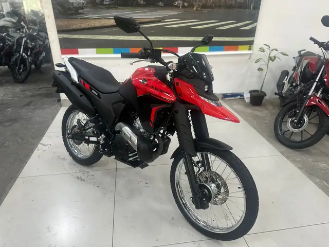 Moto Yamaha XTZ 250 Lander 2025 Connected