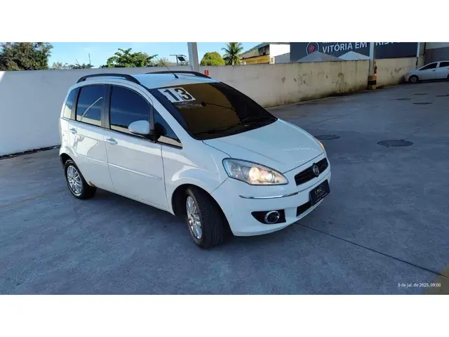 Carro Fiat Idea 2013 Essence 1.6 16V E.TorQ Dualogic (Flex)