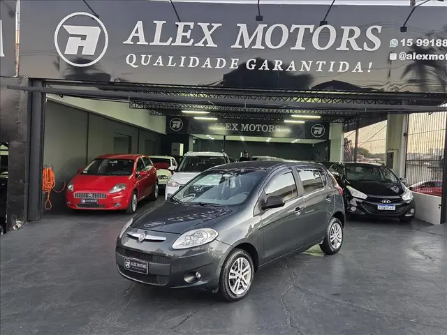 Carro Fiat Palio 2013 Attractive 1.4 8V (Flex)