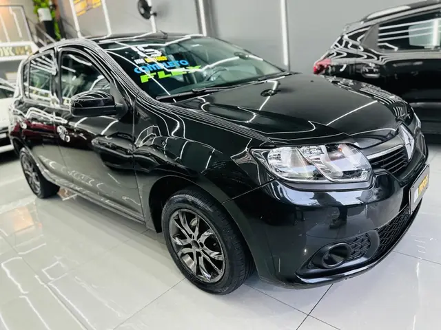 Carro Renault Sandero 2015 Expression 1.0 16V (Flex)