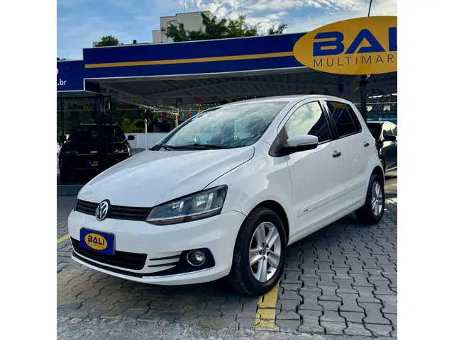 Carro Volkswagen Fox 2015 Trendline 1.6 MSI (Flex)