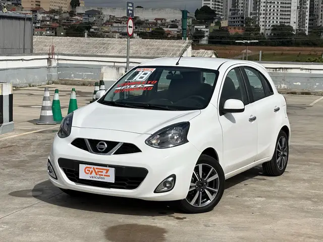 Carro Nissan March 2018 1.6 16V SL CVT (Flex)