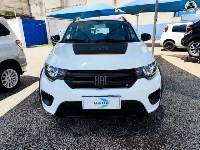 Carro Fiat Mobi 2024 Trekking 1.0