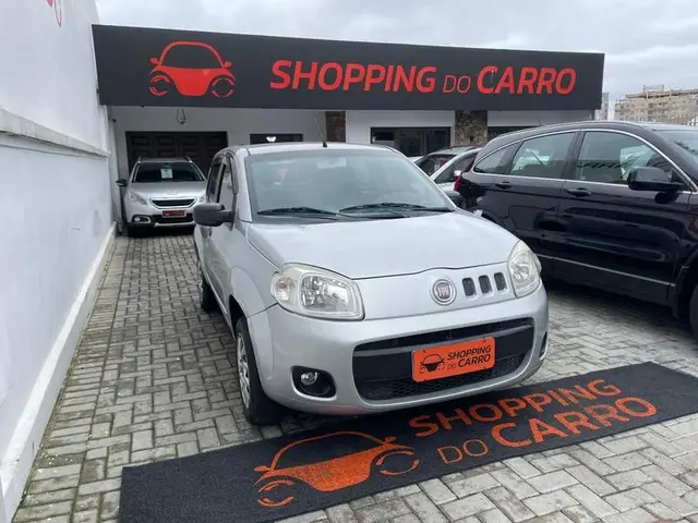 Carro Fiat Uno 2014 Vivace 1.0 8V (Flex) 2p