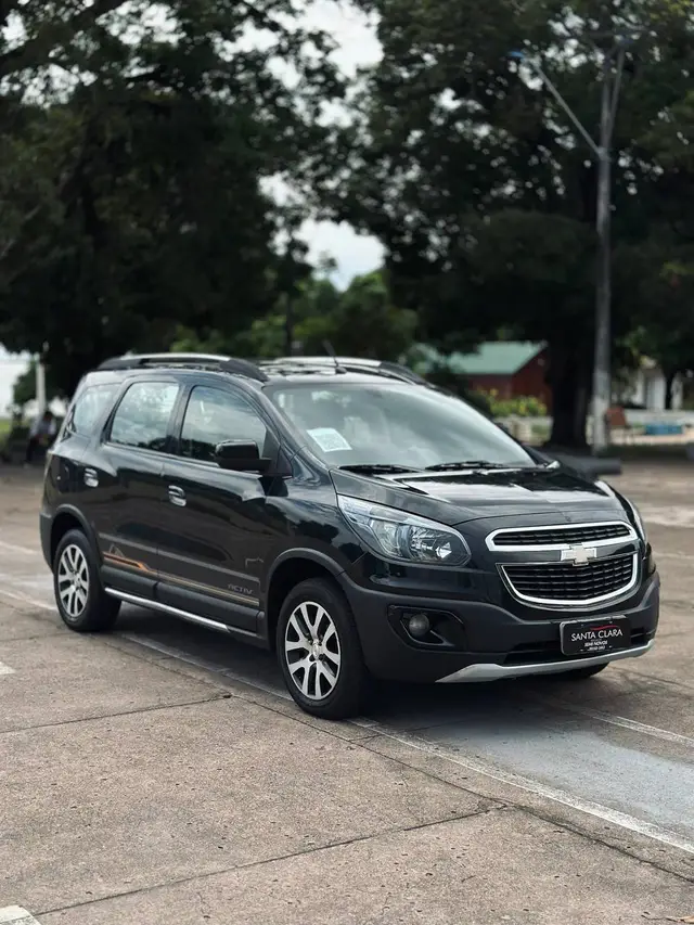 Carro Chevrolet Spin 2016 Activ 1.8 (Flex)