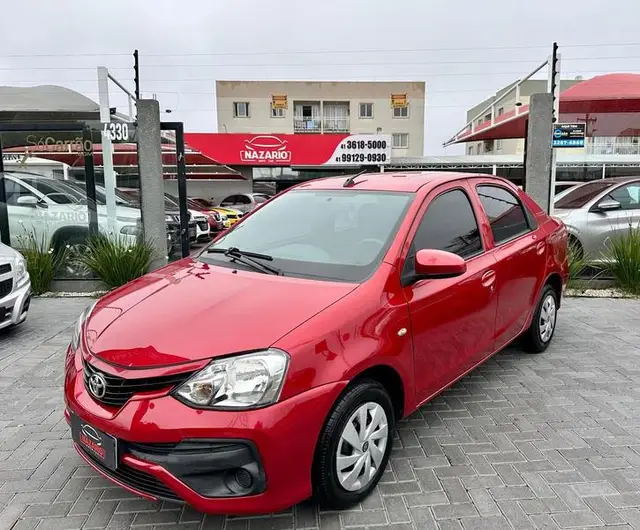 Carro Toyota Etios Sedan 2018 X 1.5 (Flex)