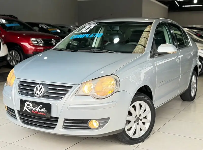 Volkswagen Polo Sedan Comfortline 1.6 8V (Flex)