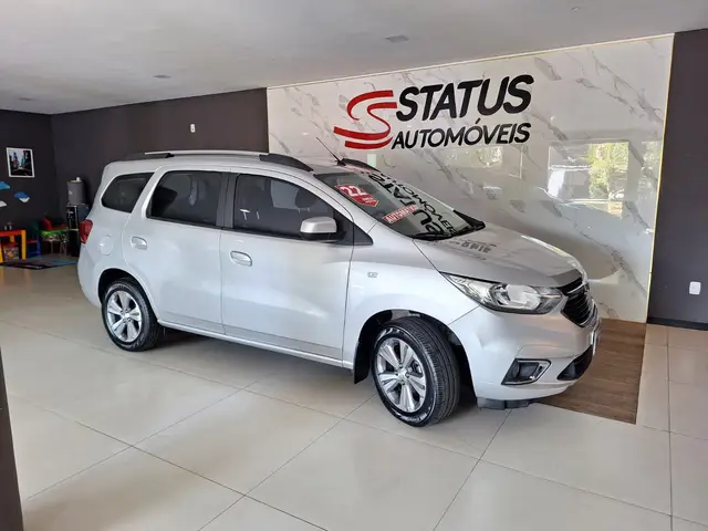 Carro Chevrolet Spin 2022 Premier 7S 1.8 (Aut) (Flex)