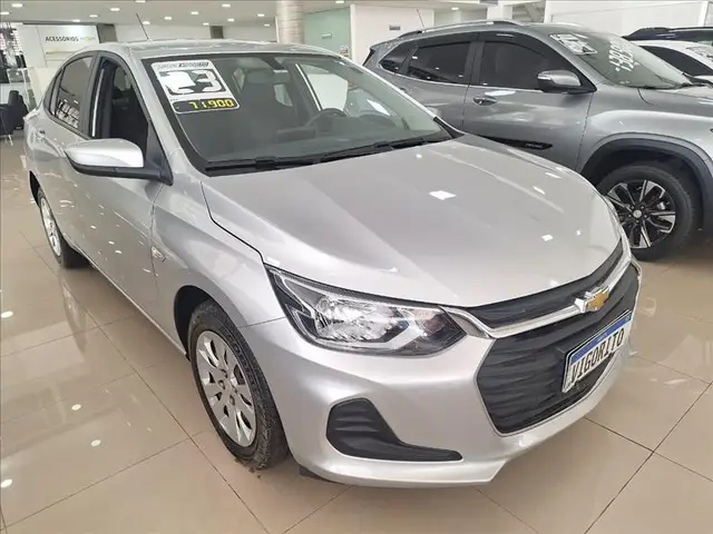Carro Chevrolet Onix Plus 2023 LT 1.0