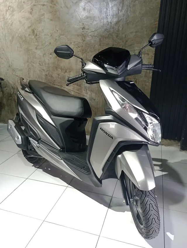 Moto Honda Elite 125 2025 CBS