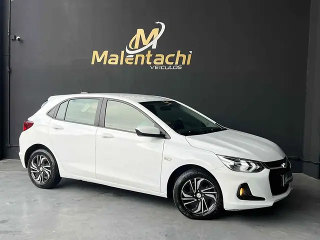 Carro Chevrolet Onix Plus 2024 LT 1.0