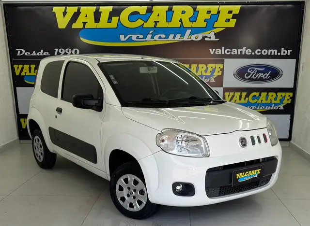 Carro Fiat Uno 2013 Vivace 1.0 8V (Flex) 2p