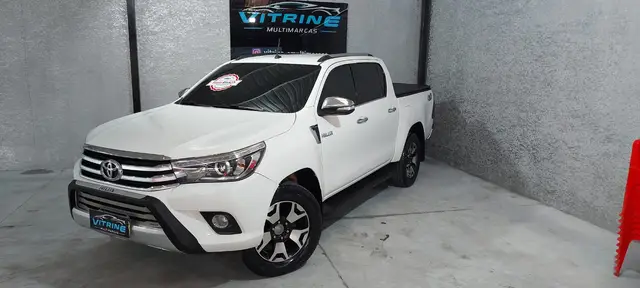 Carro Toyota Hilux Cabine Dupla 2017 Hilux 2.8 16v TDI SRV CD 4x4 (Aut)