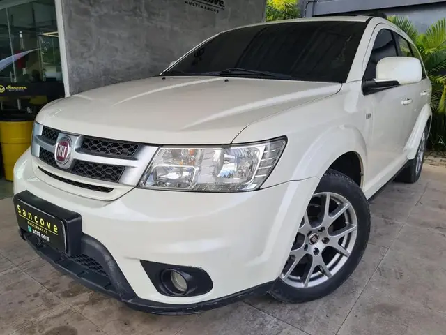 Carro Fiat Freemont 2015 2.4 16V Precision (Aut)