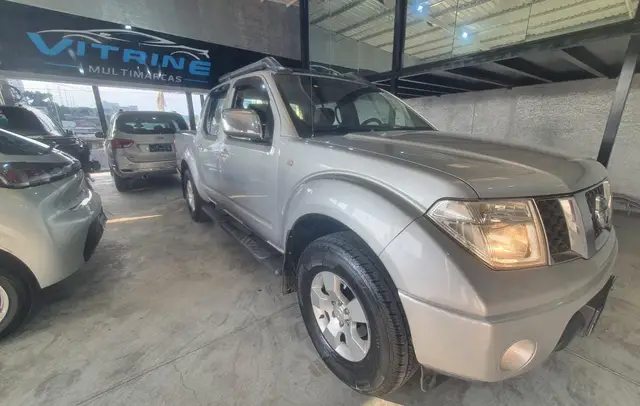 Carro Nissan Frontier 2011 LE 4x4 2.5 16V (cab. dupla) (aut)