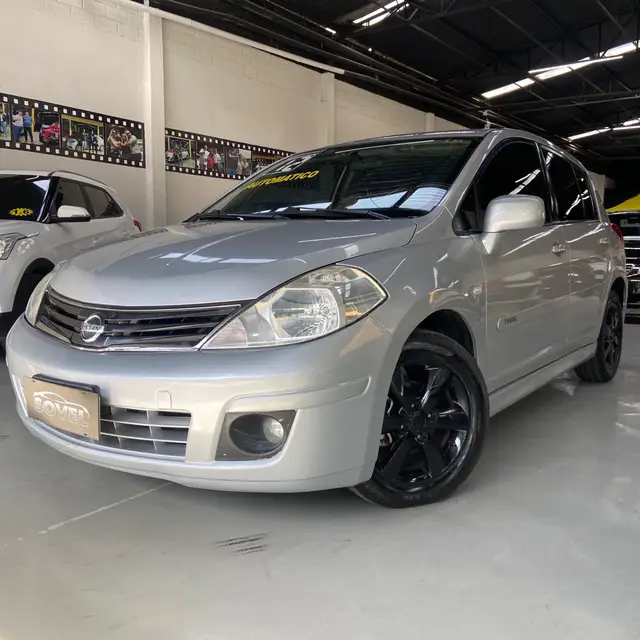 Carro Nissan Tiida 2012 SL 1.8 (flex) (aut)