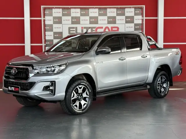 Carro Toyota Hilux Cabine Dupla 2019 Hilux 2.8 TDI CD SRX 50th 4x4 (Aut)