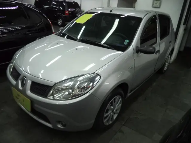 Carro Renault Sandero 2010 Expression 1.0 16V (flex)