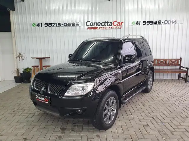Carro Mitsubishi Pajero TR4 2014 2.0 16V 4x2 (Flex)