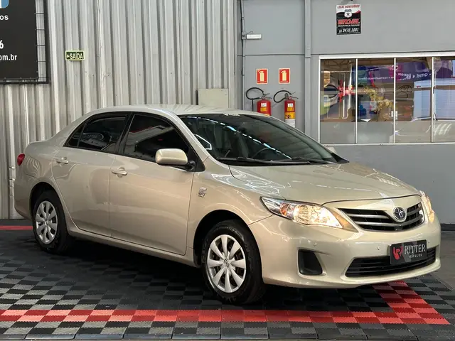 Carro Toyota Corolla 2013 Sedan 1.8 Dual VVT-i  XLI (aut) (flex)