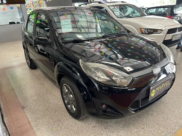 Carro Ford Fiesta Sedan 2013 Pulse 1.0 (Flex)