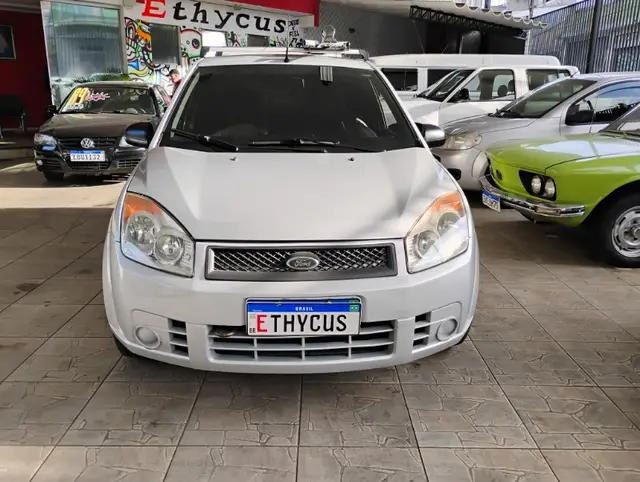 Carro Ford Fiesta Hatch 2008 1.0 (Flex)