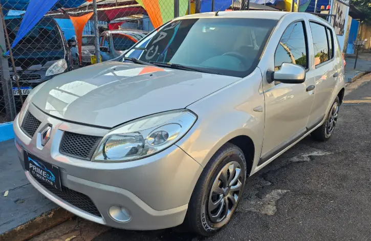 Renault Sandero Authentique 1.0 16V (flex)