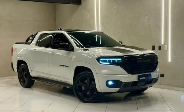 Carro RAM Rampage 2024 R/T 2.0 Turbo
