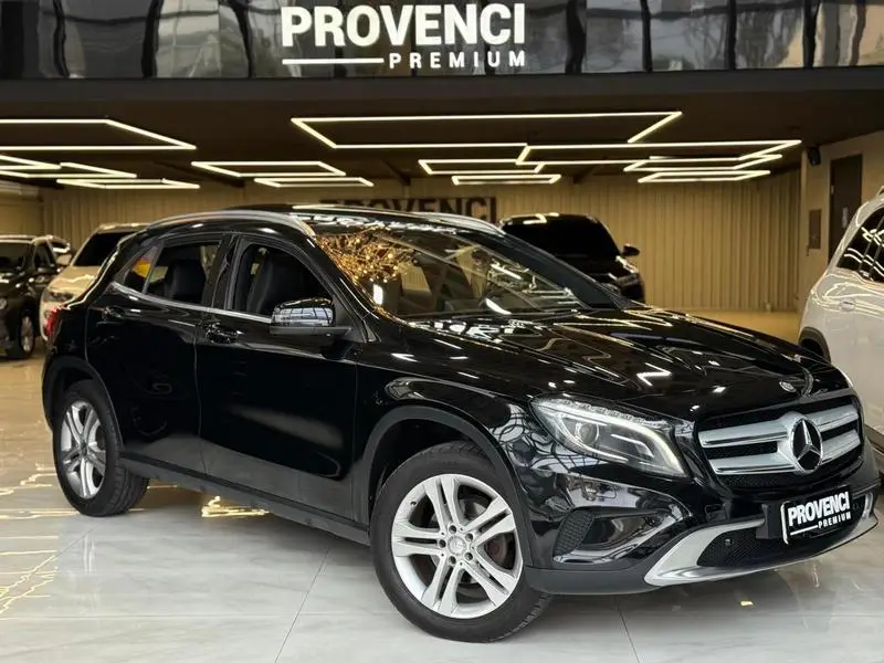 Mercedes-Benz GLA 200 1.6 Vision