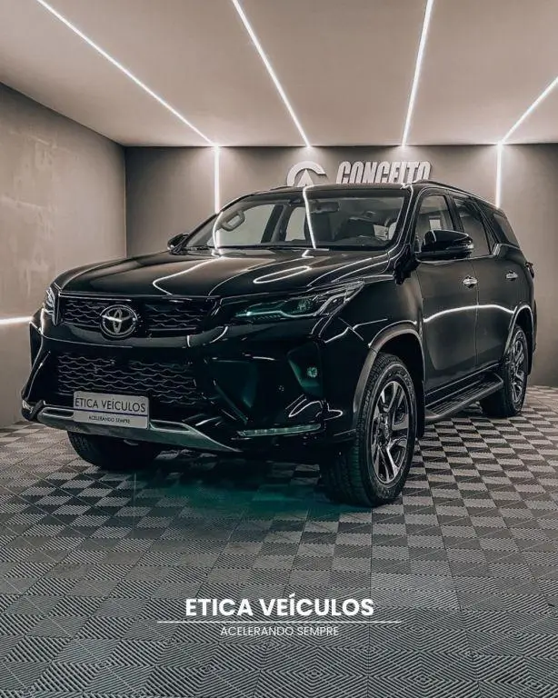 Toyota SW4 SRX Platinum 2.8 Turbodiesel 4x4 (Aut.) (7 Lugares)