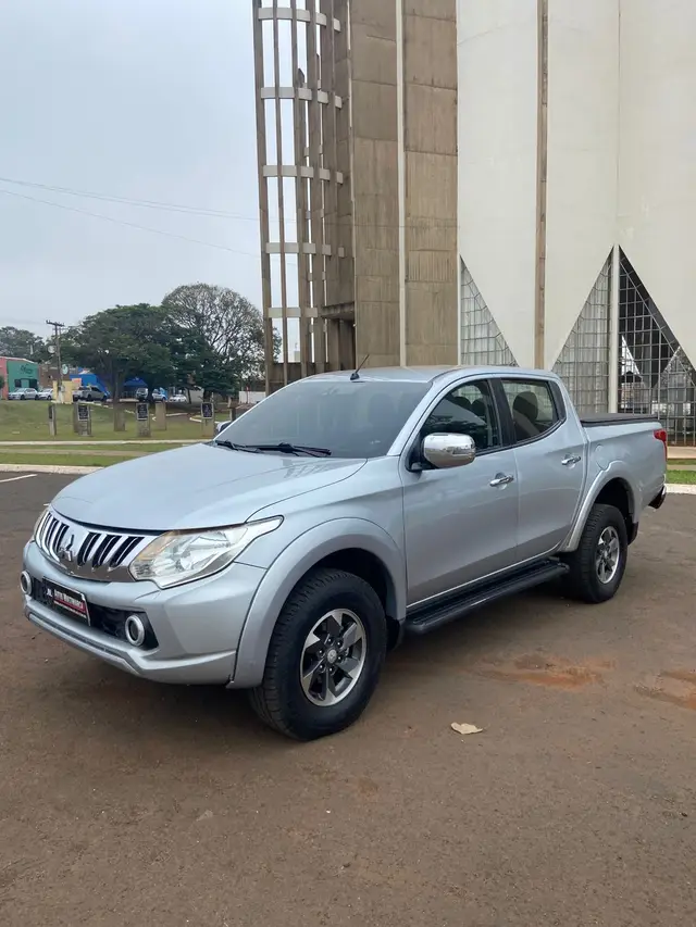 Carro Mitsubishi L200 Triton Sport 2018 Sport 2.4 DID-H HPE 4WD (Aut)