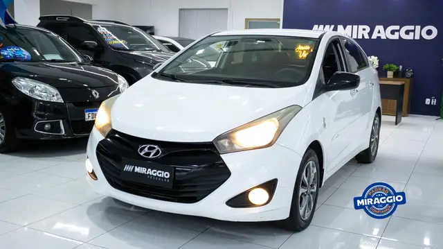 Carro Hyundai HB20S 2015 1.6 Comfort Plus (Flex)