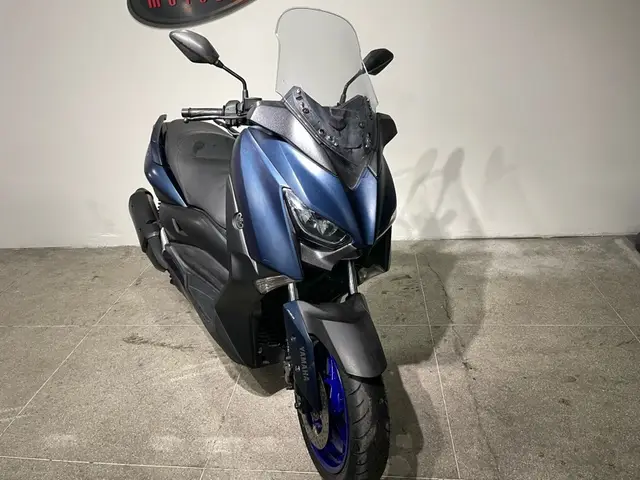 Moto Yamaha XMax 2023 ABS