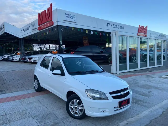 Carro Chevrolet Celta 2013 LT 1.0 (Flex)