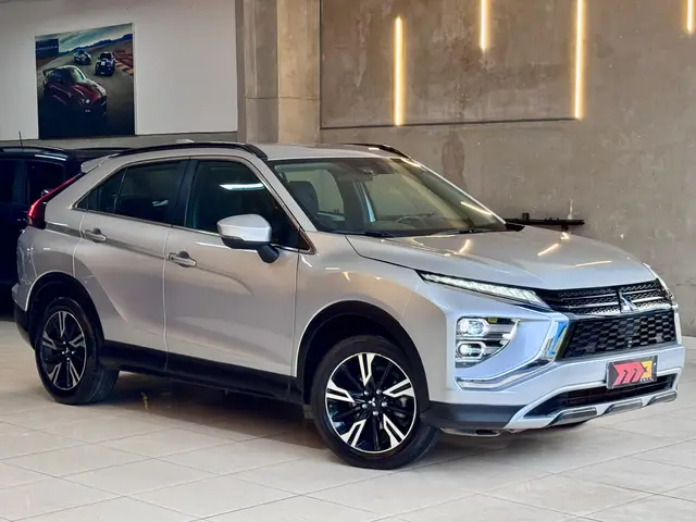Carro Mitsubishi Eclipse Cross 2023 HPE 1.5 Turbo (Aut)