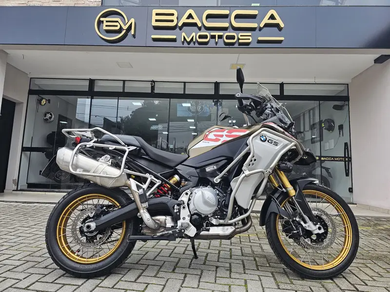 BMW Adventure Premium