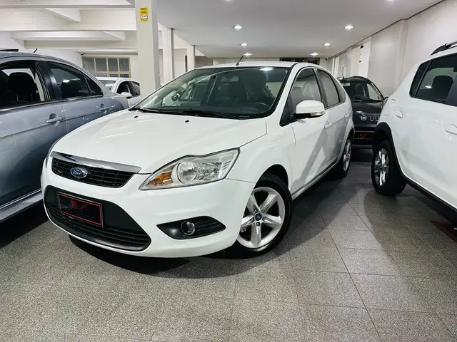 Carro Ford Focus Hatch 2012 GLX 1.6 16V (Flex)