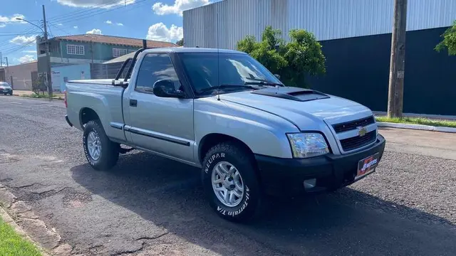 Carro Chevrolet S10 Cabine Simples 2009 S10 Advantage 4x2 2.4 (Flex) (Cab Simples)