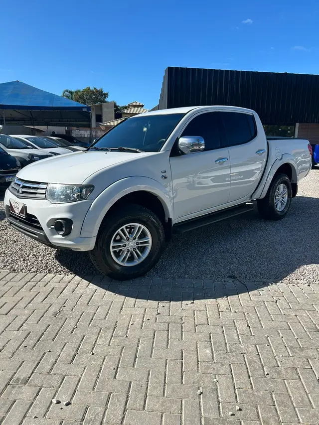 Carro Mitsubishi L200 2015 Triton HPE 3.2 CD TB Int.Diesel Aut