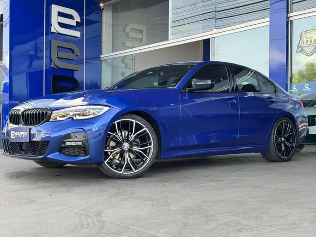 Carro BMW 320i 2022 M Sport 2.0 Turbo (Aut)