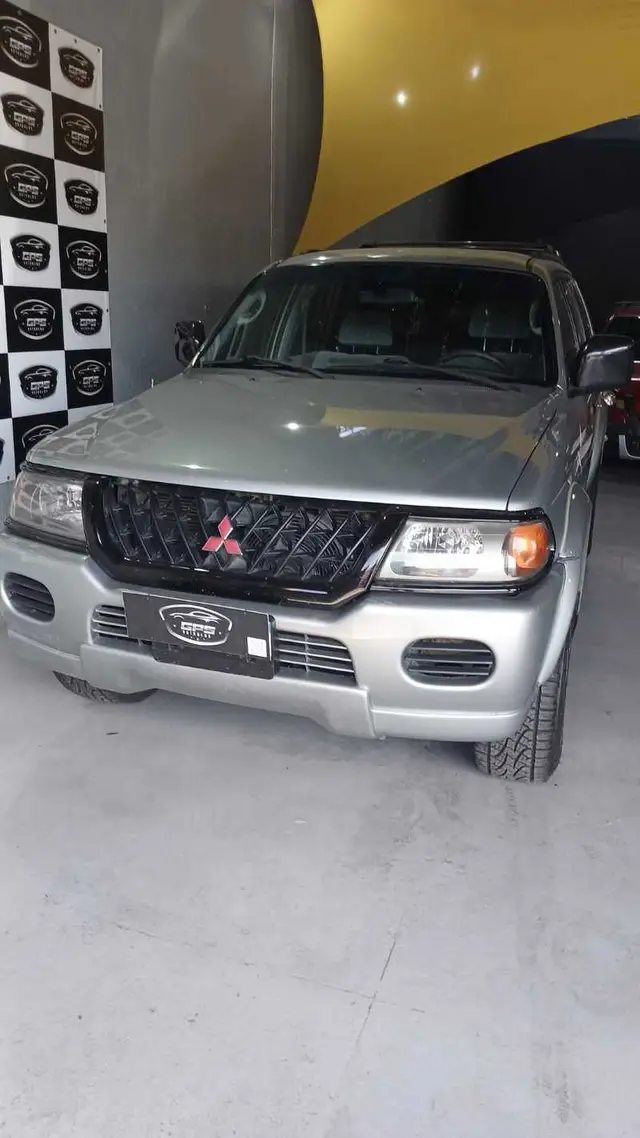 Carro Mitsubishi Pajero Sport 2001 4x2 3.0 V6