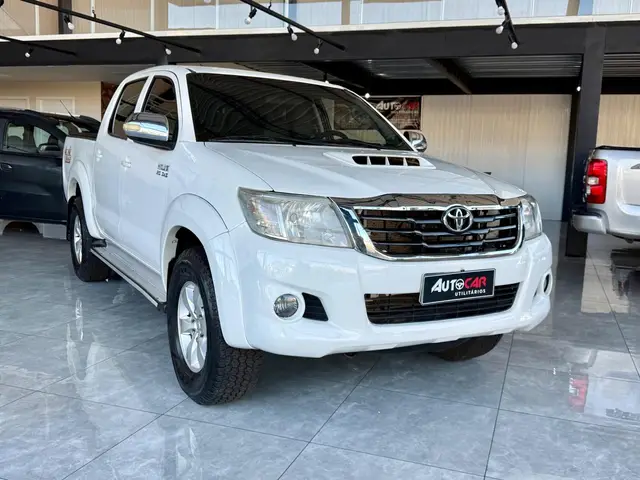 Carro Toyota Hilux Cabine Dupla 2015 Hilux 3.0 TDI 4x4 CD SRV (Aut)