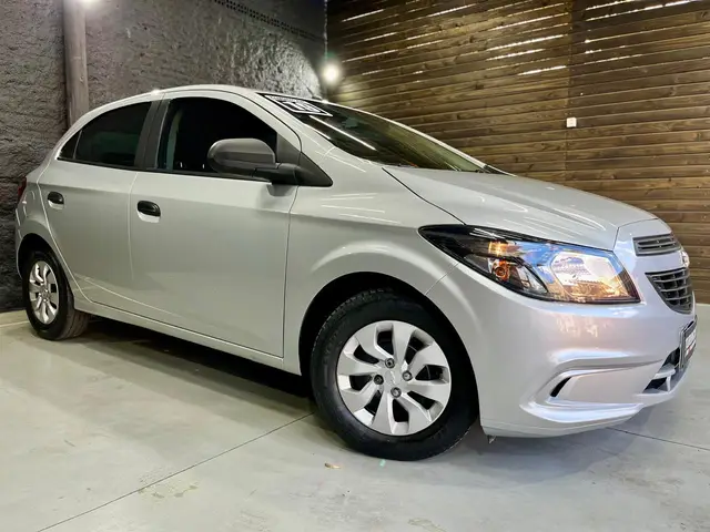 Carro Chevrolet Onix 2019 1.0 Joy SPE/4