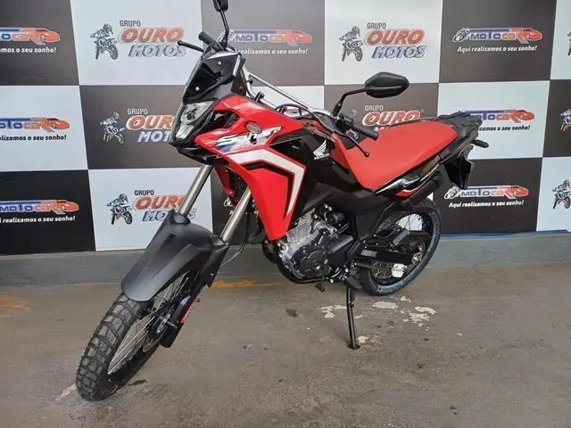 Moto Honda XRE Sahara 300 2025 Rally